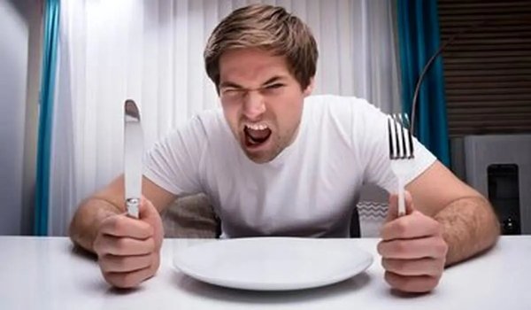 چرا در زمستان بیشتر گرسنه میشویم؟ 1 temp featured 31